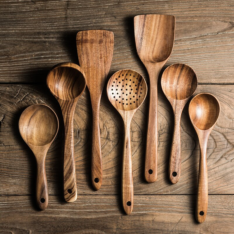 Ensemble d'accessoires de cuisine en bois